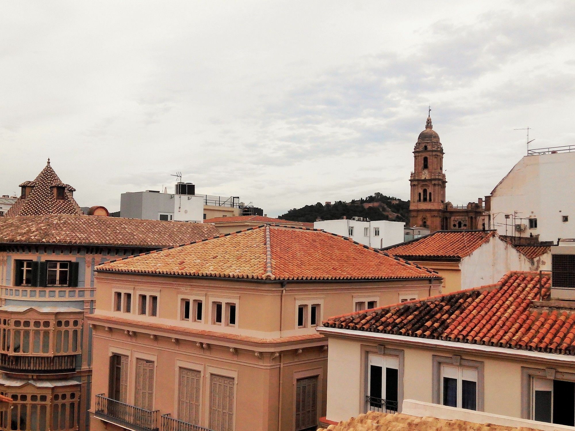 Malaga Centro Apartamentos Zewnętrze zdjęcie